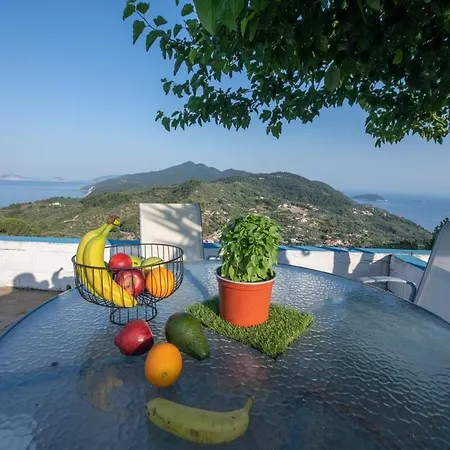 Blue Horizon * גלוסה