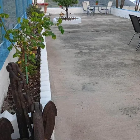 Tatil Evi Blue Horizon Glossa