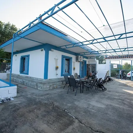 Blue Horizon Tatil Evi Glossa